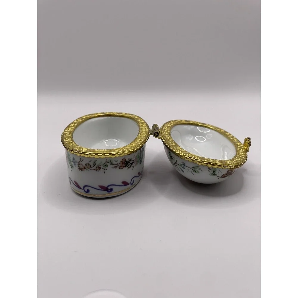 Box Lot of 2 Vintage Porcelain Top Painted‎ Hinged Trinket Pill Boxes Stash Box